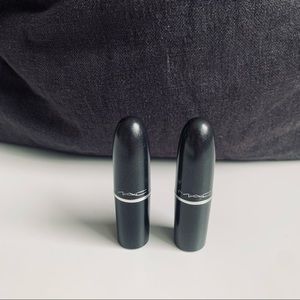 *SOLD* MAC lipstick ‘Media’ and ‘Rebel’